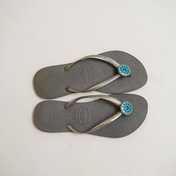 Havaianas "Slim" Grey & Silver Flip Flop With Turquoise & Silver Pendant - Picture 3 of 6